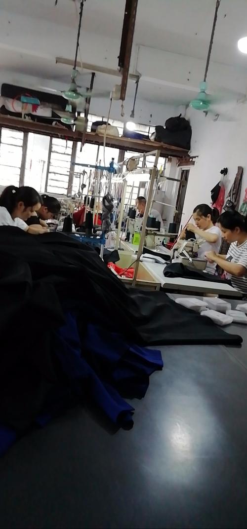 租場(chǎng)地開小型服裝加工廠需要什么手續(xù)？一份實(shí)用清單指南